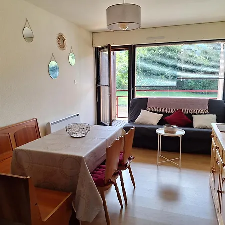 Cosy Avec Terrasse Au Coeur Du Village Apartment